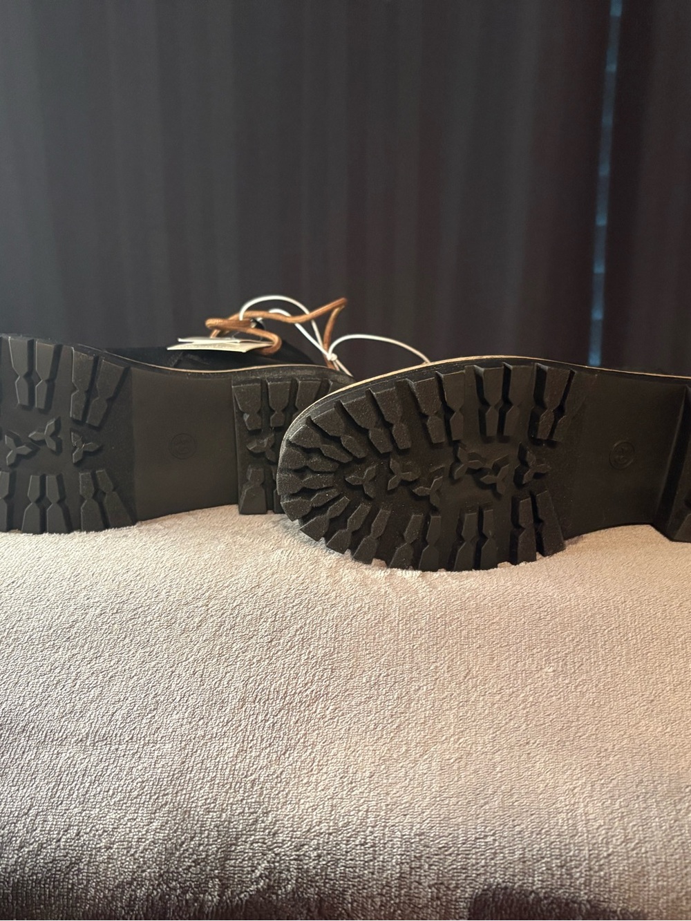 Boots - Picture 4 of 4
